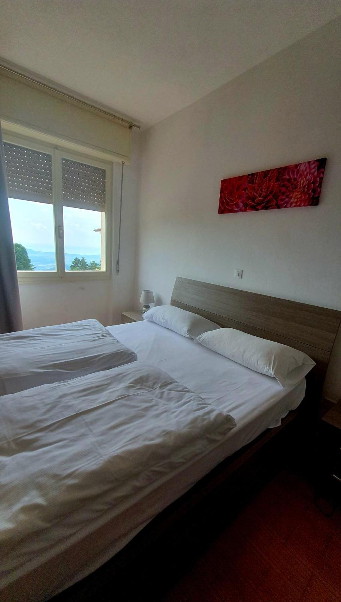 Hotel Serena Spiazzi Di Caprino Extérieur photo