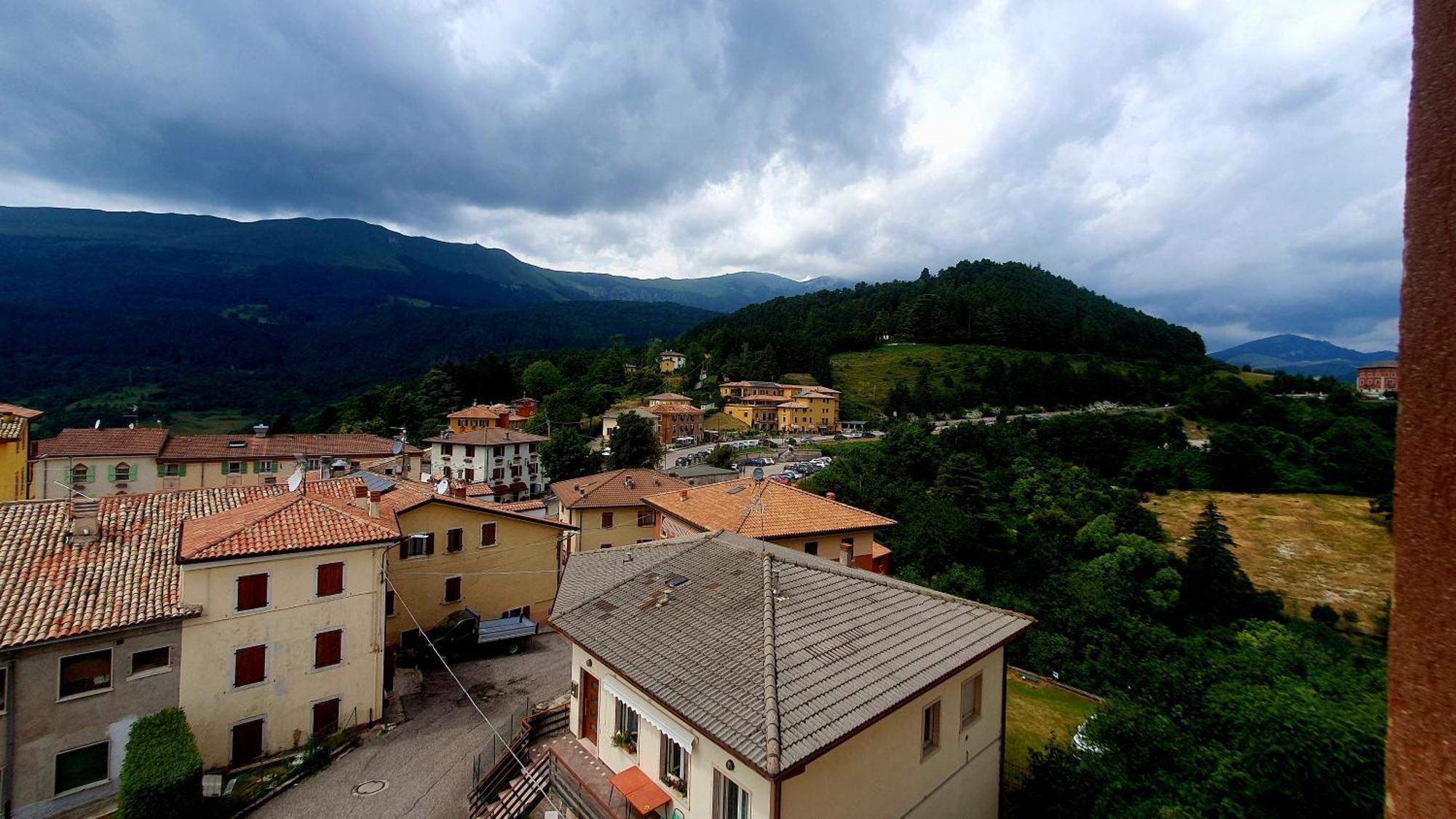 Hotel Serena Spiazzi Di Caprino Extérieur photo